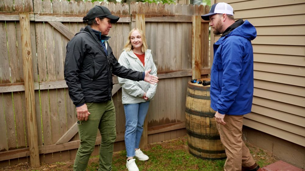 S22 E20: Jenn Nawada and Nathan Gilbert install a rain barrel