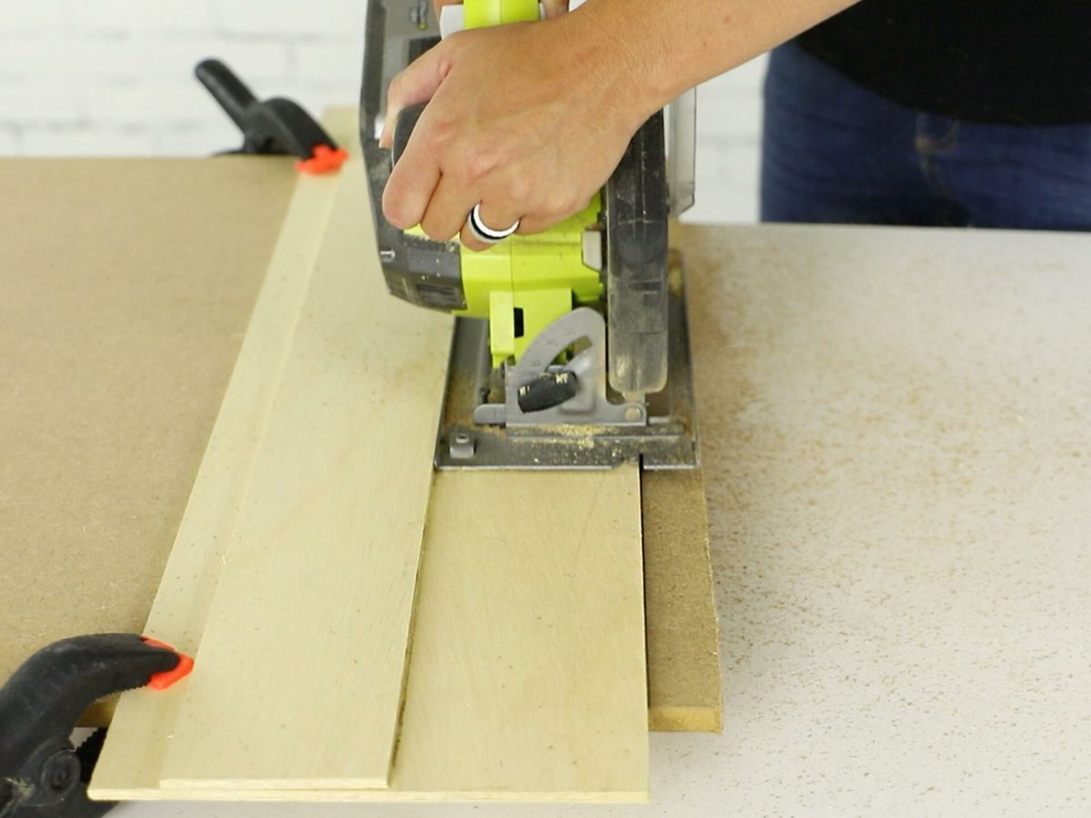 How_to_Make_a_Guide_for_a_Circular_Saw_by_House_One___IMAGE